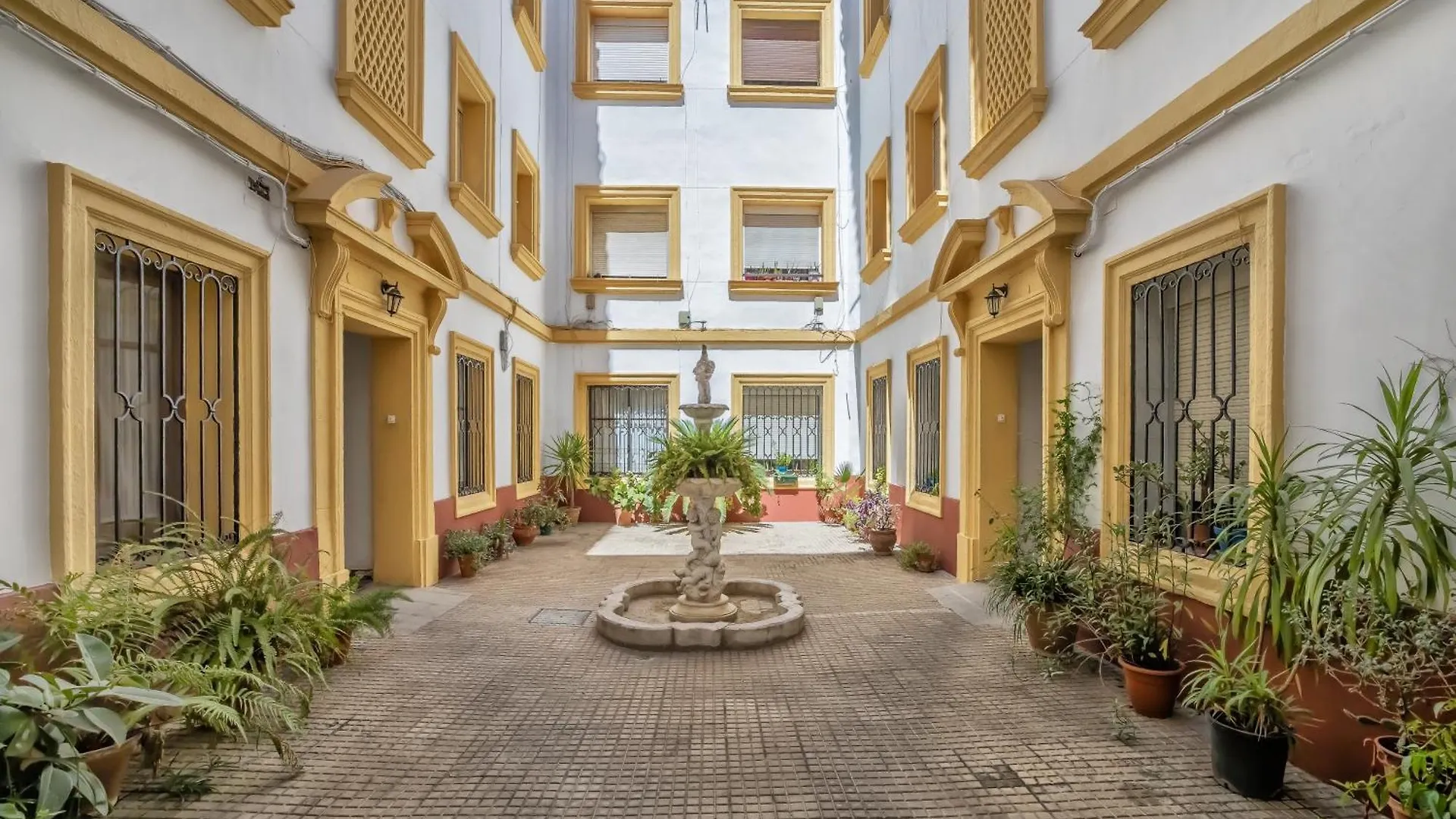 Apartamento Homies Cordoba - Parking Incluido 0*,  Spagna