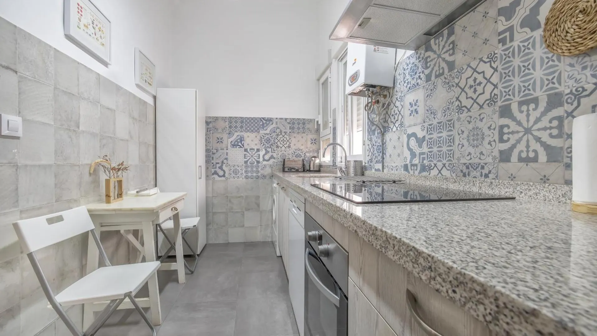 Apartamento Homies Cordoba - Parking Incluido 0*,  Spagna